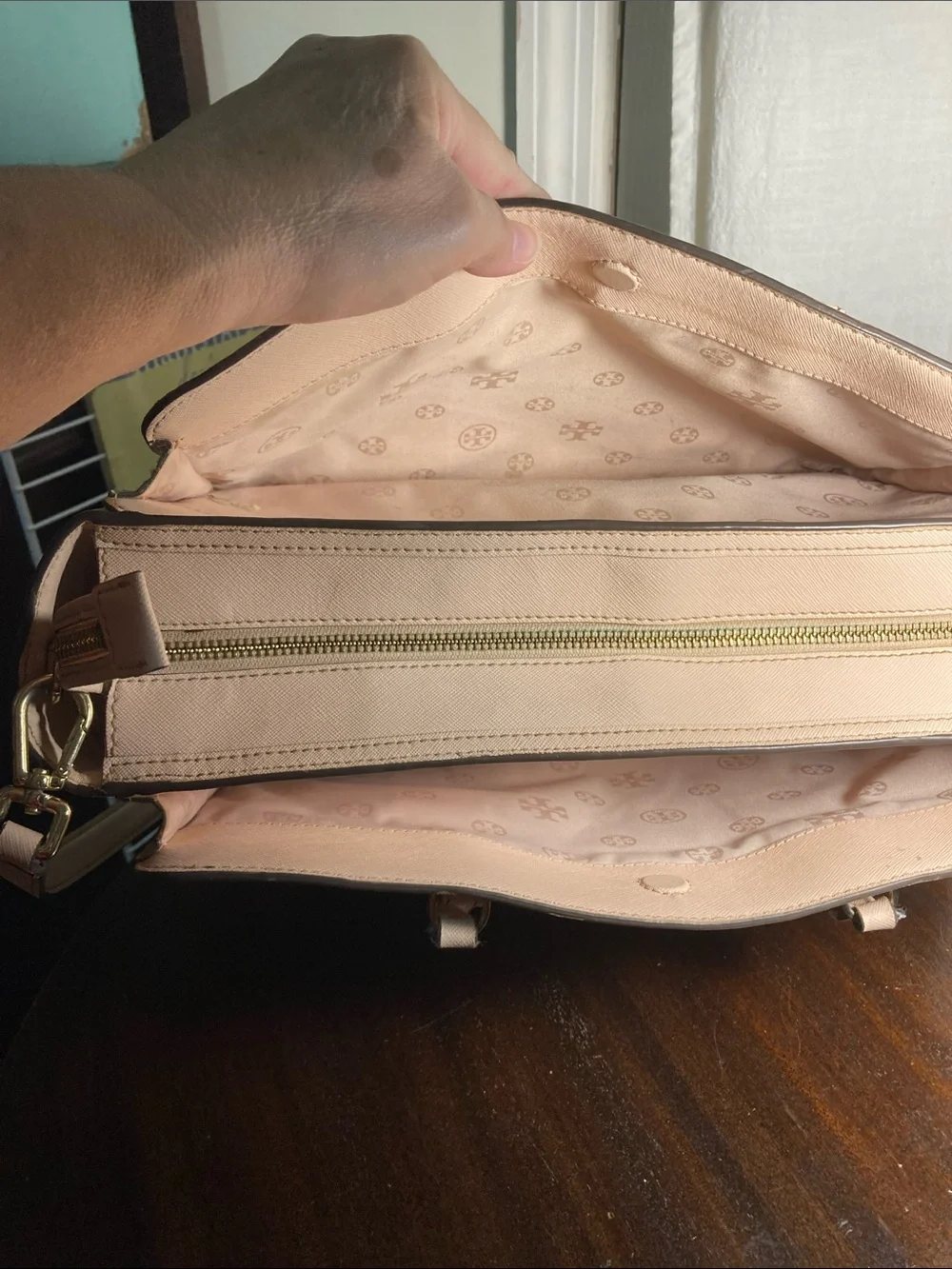 Tory Burch Robinson Large Pale Leather Satchel with Detachable Strap